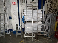 Uitschuifbare ladder dirks - afbeelding 1 van  4