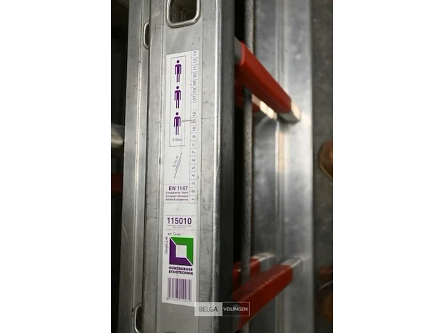 Uitschuifbare ladder met 17 sporten - aluminium - afbeelding 2 van  2