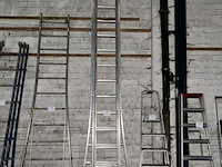 Uitschuifbare ladder solide - afbeelding 1 van  4