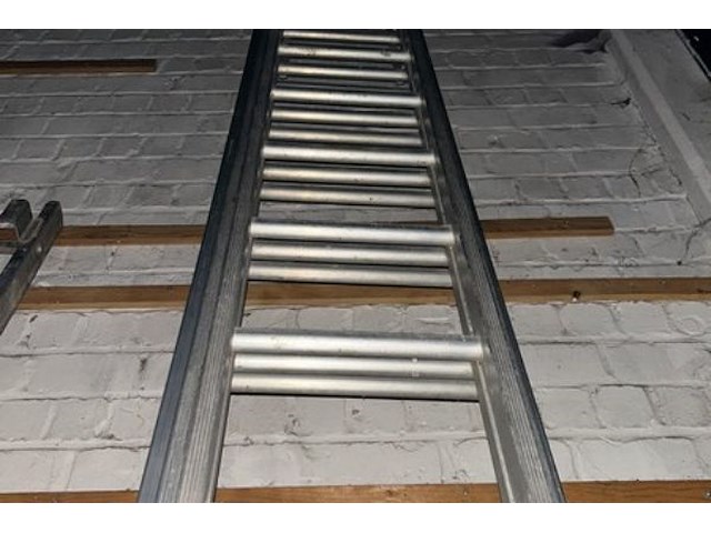 Uitschuifbare ladder solide - afbeelding 2 van  4