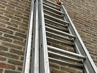 Uitschuifbare ladder - afbeelding 2 van  5
