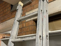 Uitschuifbare ladder - afbeelding 2 van  4