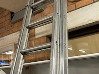Uitschuifbare ladder - afbeelding 2 van  4