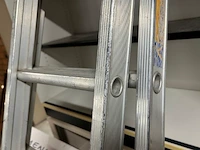 Uitschuifbare ladder - afbeelding 3 van  3