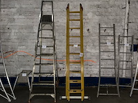 Uitschuifbare ladder - afbeelding 1 van  3