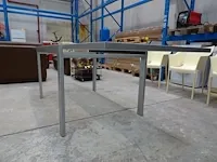 Uitschuifbare metalen tafel - afbeelding 5 van  5