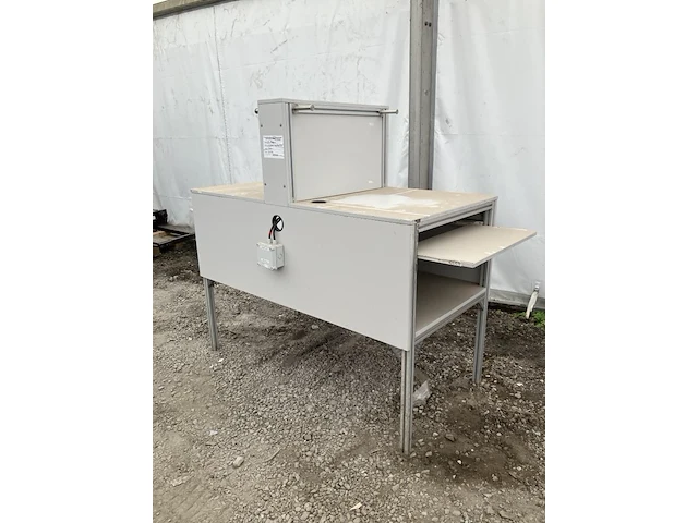 Ulniversele werktafel met 2 uitschuifbare werkvlakken - afbeelding 1 van  5