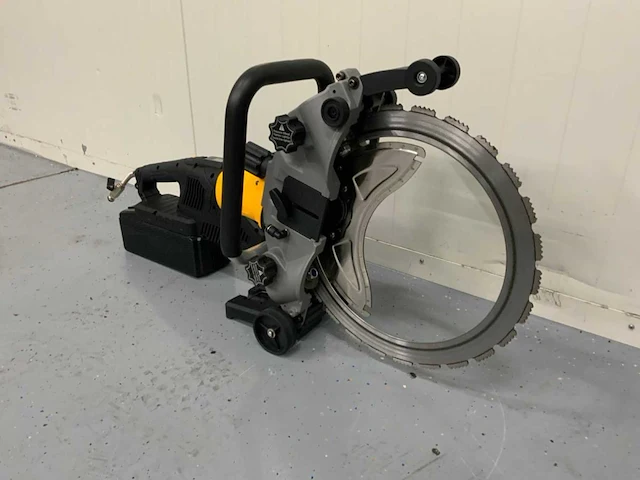 Ultra force equipment - 2025 - dc8400 - muurzaagmachine - afbeelding 7 van  14
