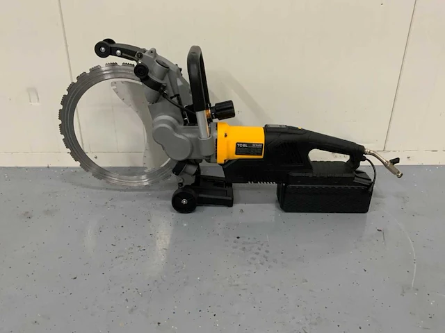 Ultra force equipment - 2025 - dc8400 - muurzaagmachine - afbeelding 12 van  14