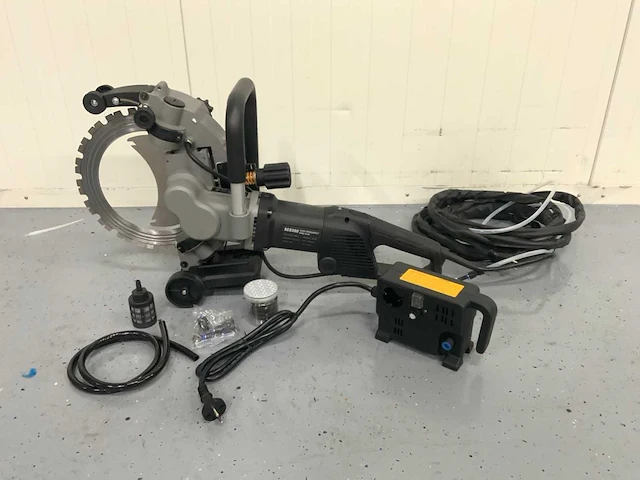 Ultra force equipment - ac7400 - betonzaag - afbeelding 2 van  23