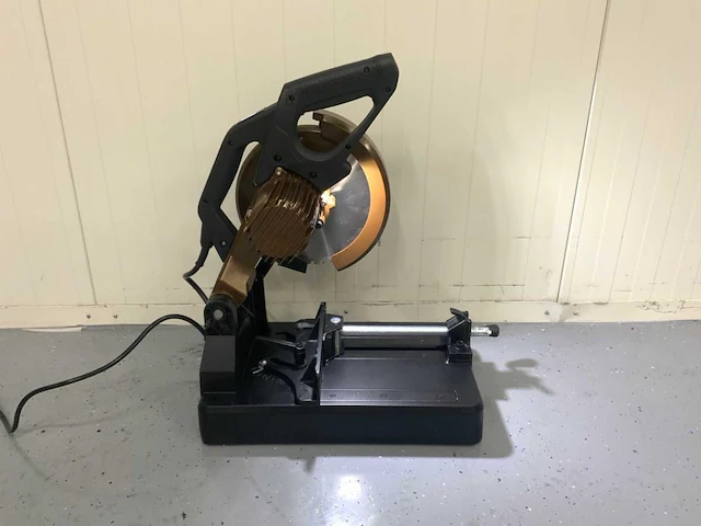 Ultra force equipment - dc955 - cirkelzaagmachine metaal - afbeelding 19 van  21