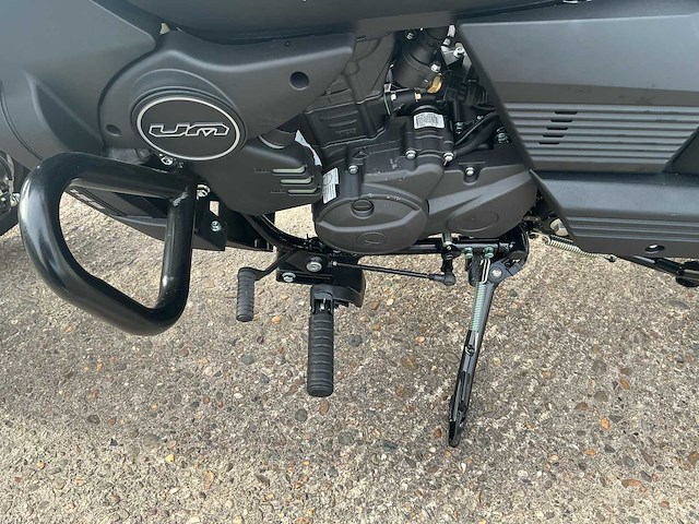 Um commando 125 renegade motorfiets - afbeelding 15 van  19