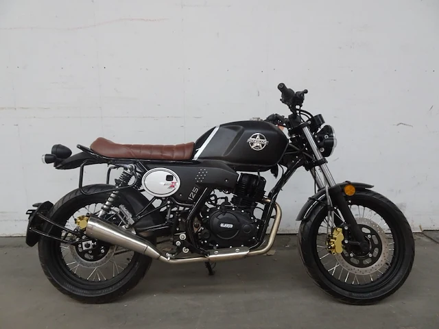 Um renagade scrambler x café - afbeelding 3 van  10