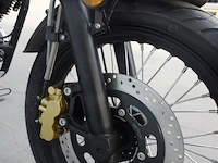 Um renagade scrambler x café - afbeelding 7 van  10