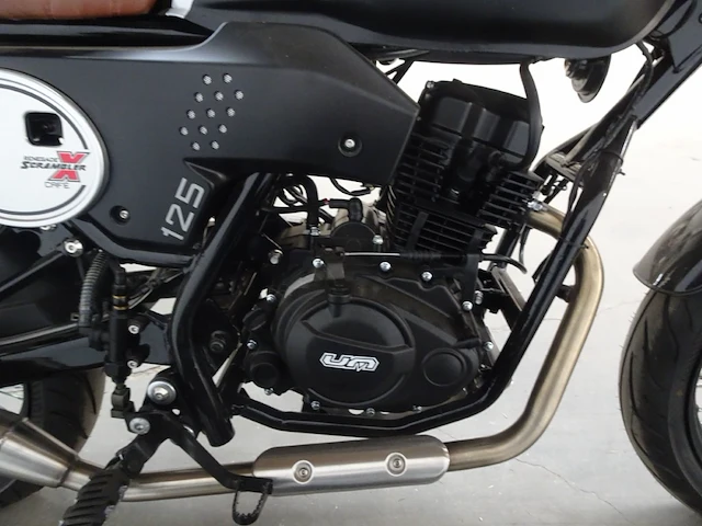 Um renagade scrambler x café - afbeelding 8 van  10