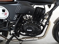 Um renagade scrambler x café - afbeelding 8 van  10