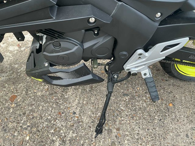 Um xtreet rs 125 xgj125-28b motorfiets - afbeelding 2 van  19