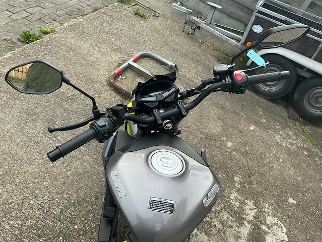 Um xtreet rs 125 xgj125-28b motorfiets - afbeelding 5 van  19