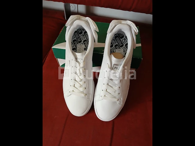 Une paire de baskets puma neuves pour femme - afbeelding 2 van  4