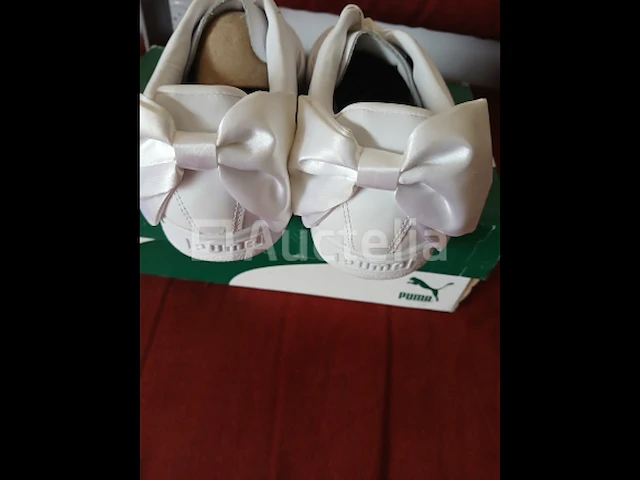 Une paire de baskets puma neuves pour femme - afbeelding 4 van  4