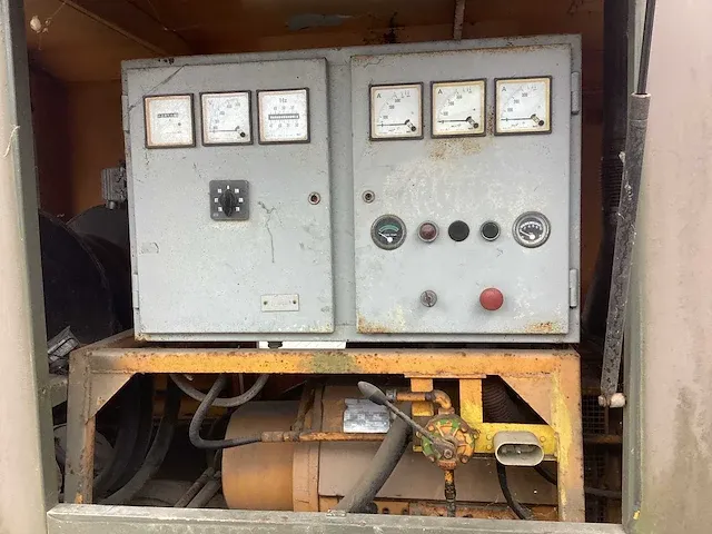 Unelec at25lb51 stroomgenerator - afbeelding 10 van  13
