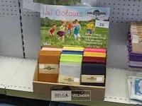 Uni colours stukjes katoen op rol/houder - afbeelding 1 van  5
