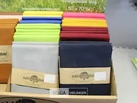 Uni colours stukjes katoen op rol/houder - afbeelding 5 van  5