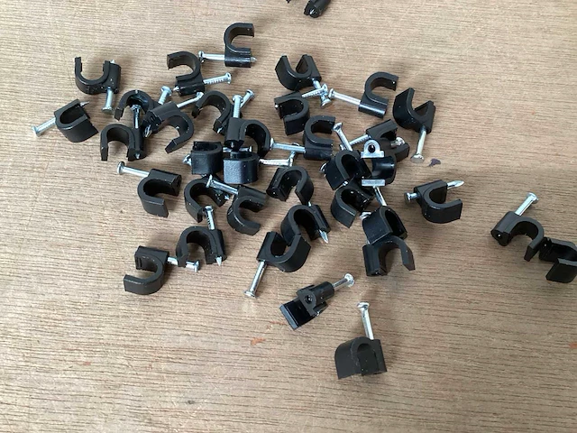 Uni kabelclips rond 7 mm, zwart (30000x) - afbeelding 3 van  3