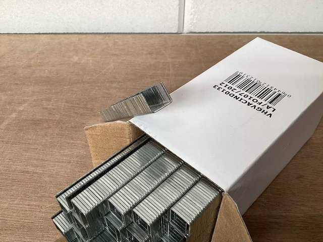 Uni nieten voor tacker, 10x10 mm, 5.000 stuks (30x) - afbeelding 2 van  2