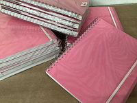 Uni schrijfblok gelinieerd, a4 (25x) - afbeelding 1 van  4