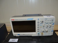 Uni-t upo2202cs ultra phosphor oscilloscope - afbeelding 1 van  5