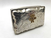 Unieke zilveren tabaksdoosje met monogram koning willem iii der nederlanden (1849-1890) - afbeelding 23 van  34