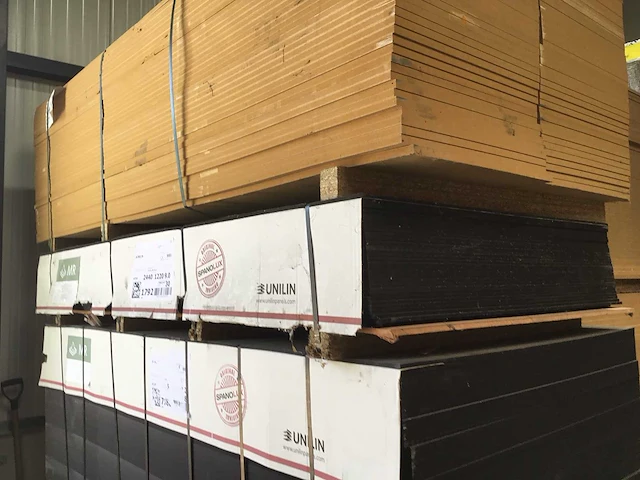 Unilin - mr black - mdf (118x) - afbeelding 1 van  4