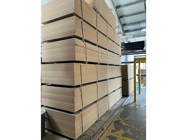 Unilin mdf plaat 4100*1220*18 mm (30x) - afbeelding 2 van  2