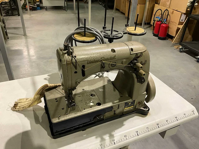 Union special 1naalds kettingsteek machine type 51300 - afbeelding 5 van  5