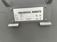 Universal robots ur10 6-assige robotarm - afbeelding 2 van  9