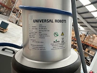 Universal robots ur10 6-assige robotarm - afbeelding 3 van  9