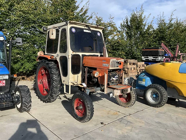 Universal utb l-445 tweewielaangedreven landbouwtractor - afbeelding 12 van  19
