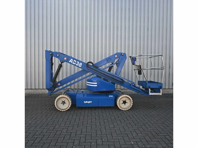 Upright - 2005 - ab38 - hoogwerker - afbeelding 1 van  24