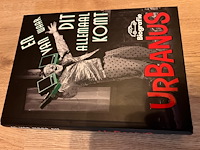 Urbanus kplt reeks+lp's+puzzels+2beeldjes getekend+boeken gesigneerd+monopoly+ t-shirt - afbeelding 3 van  19