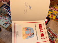 Urbanus kplt reeks+lp's+puzzels+2beeldjes getekend+boeken gesigneerd+monopoly+ t-shirt - afbeelding 1 van  19