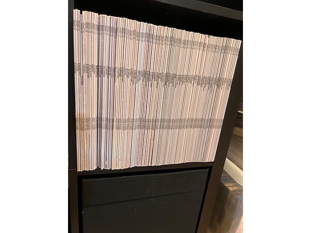 Urbanus kplt reeks+lp's+puzzels+2beeldjes getekend+boeken gesigneerd+monopoly+ t-shirt - afbeelding 14 van  19