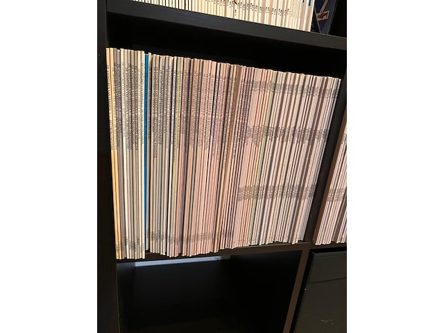 Urbanus kplt reeks+lp's+puzzels+2beeldjes getekend+boeken gesigneerd+monopoly+ t-shirt - afbeelding 15 van  19