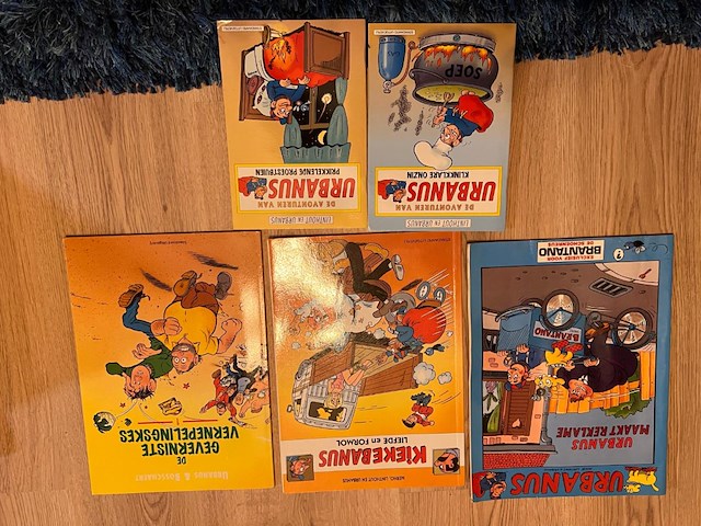 Urbanus kplt reeks+lp's+puzzels+2beeldjes getekend+boeken gesigneerd+monopoly+ t-shirt - afbeelding 16 van  19