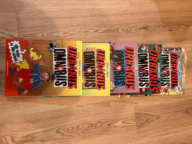 Urbanus kplt reeks+lp's+puzzels+2beeldjes getekend+boeken gesigneerd+monopoly+ t-shirt - afbeelding 17 van  19