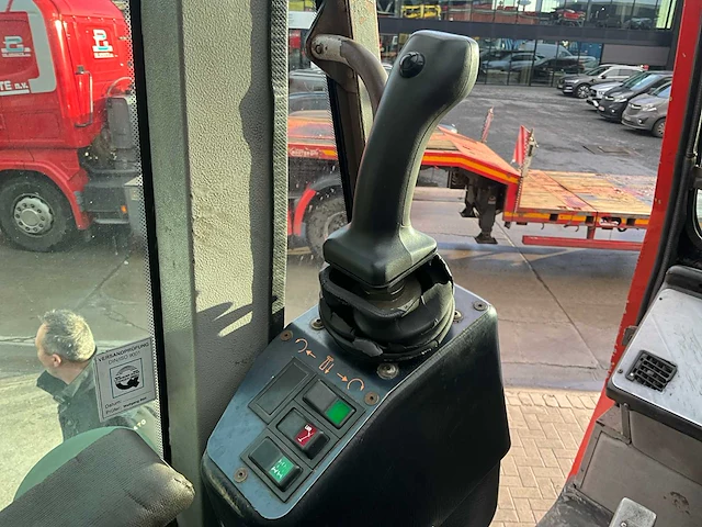 Utm 625 liebherr telescoopkraan l35 - afbeelding 24 van  39