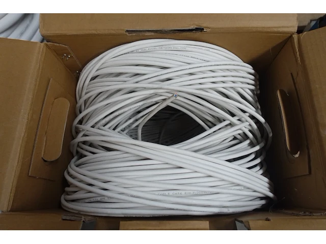 Utp kabel - afbeelding 2 van  3