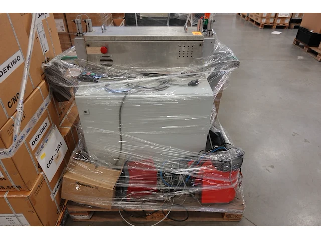 Uv2 tunnel machinery - afbeelding 1 van  6