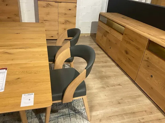 V-cube living volledige eetkamer - afbeelding 7 van  11