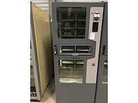 V90 - brood - automat - afbeelding 2 van  3